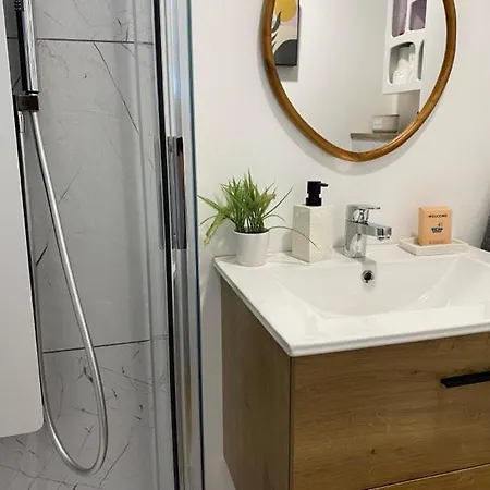 Premium, A 50m Du D'ardres Avec Terrasse Ardres