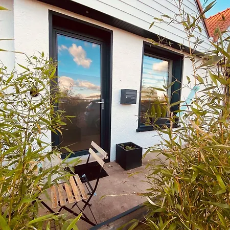 Premium, A 50m Du D'ardres Avec Terrasse Apartment Ardres